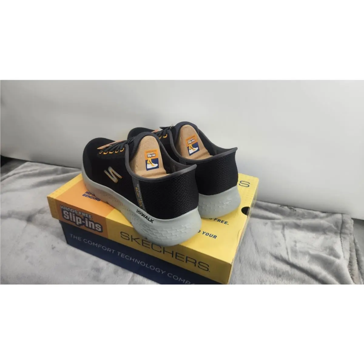 Skechers shoes - Skechers Hands Free Slip-ins - Hands Free - 216330 - Black 0