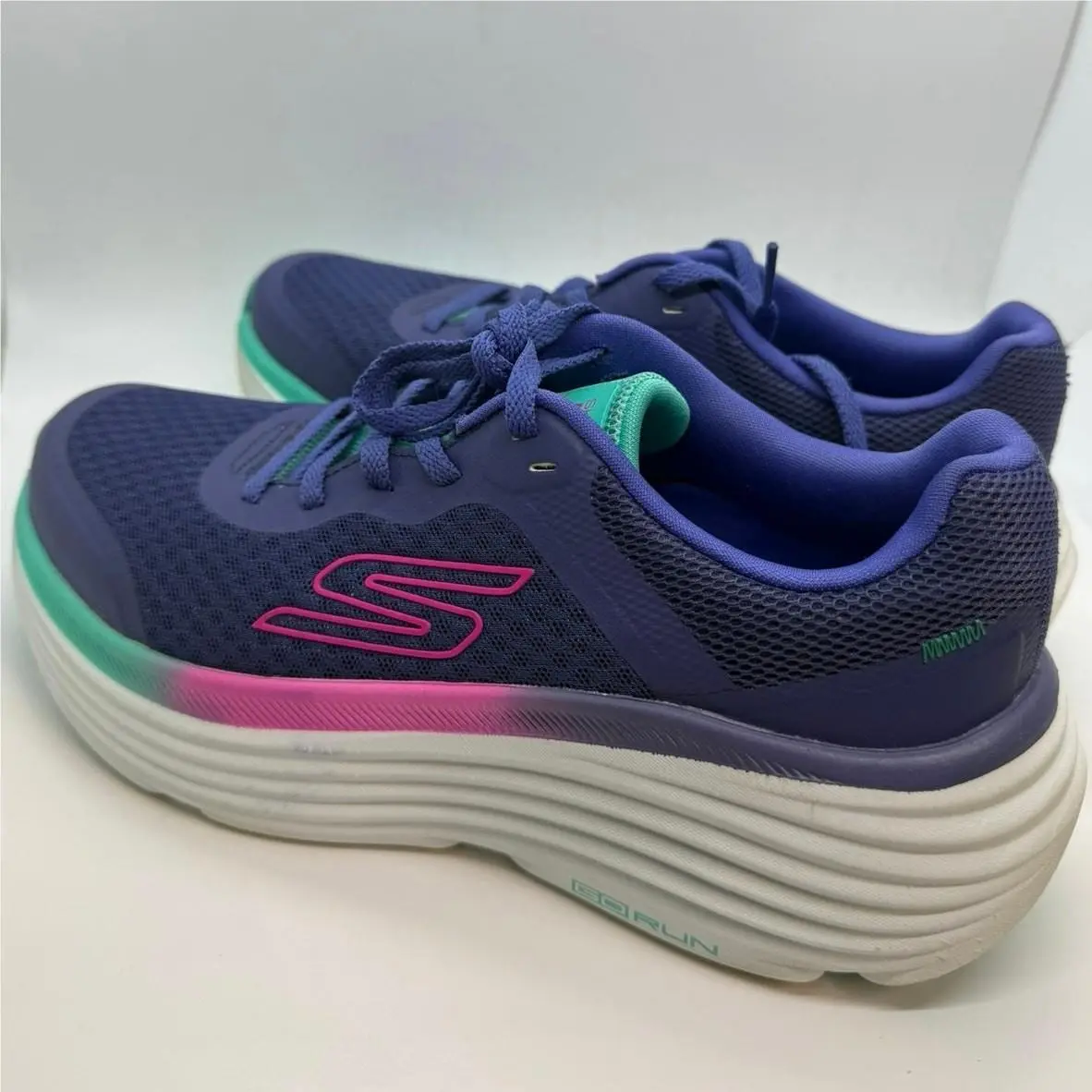 Max Cushioning Endeavour Sneaker Women`s US 7.5 Navy Lace-up SN129470 by Skechers