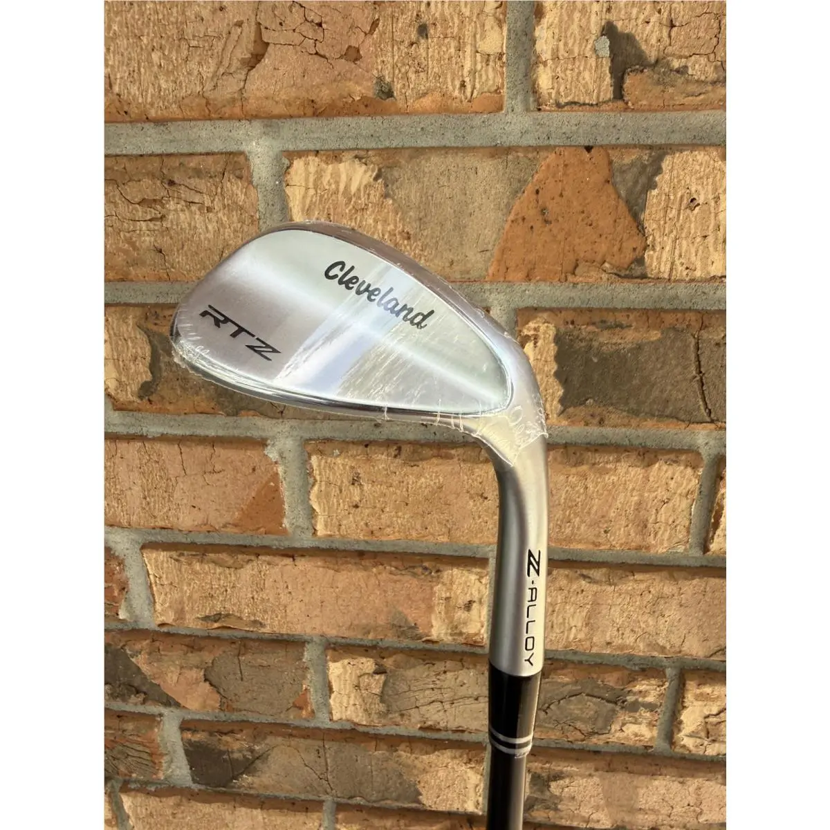 Cleveland Rtz Mid Grind Satin 54° Gap Wedge 54.10 - Kbs Hi Rev 80g Graphite