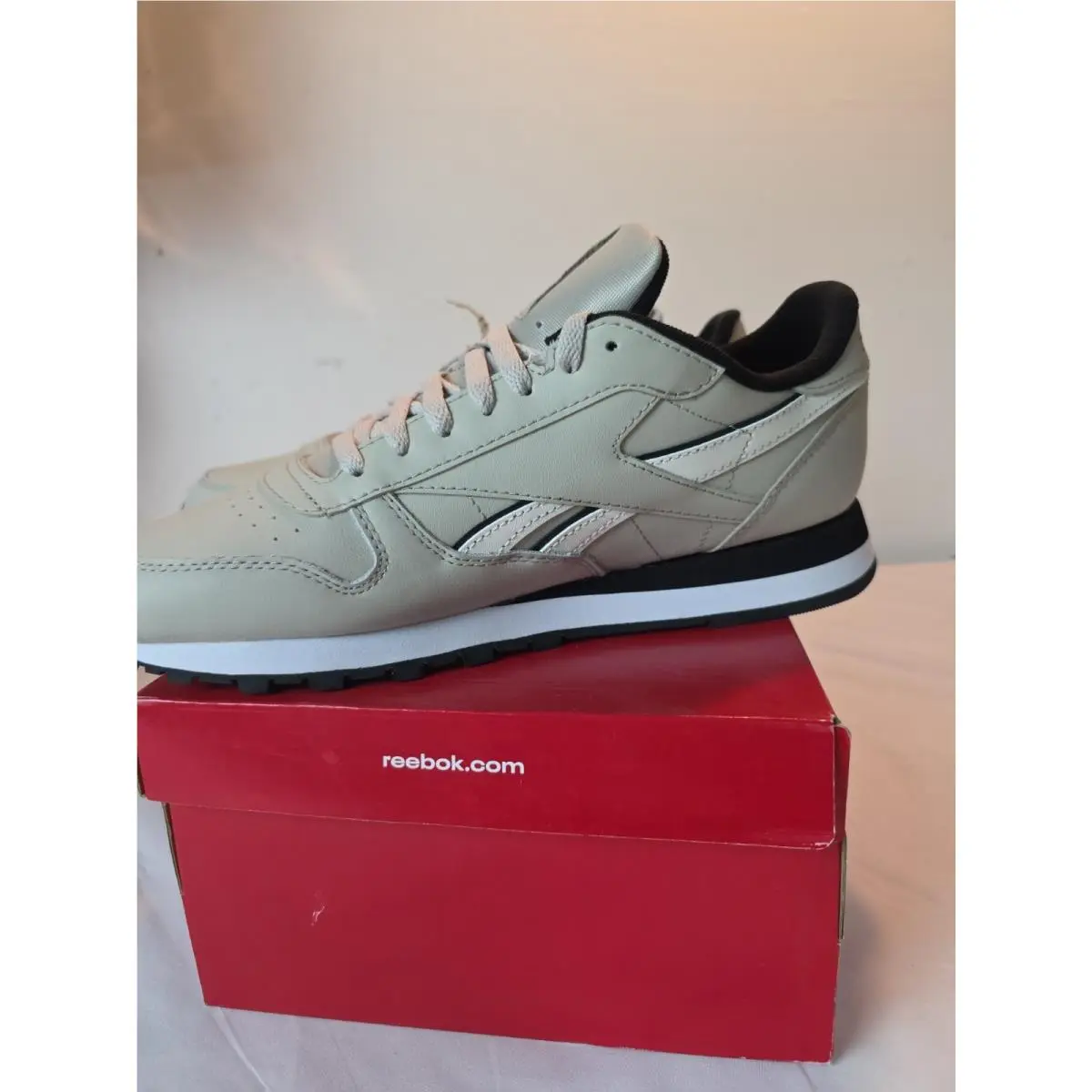 Reebok shoes - Reebok Classic Leather - Classic Leather - 100209487 - Beige (UPC: 194827961665) 15