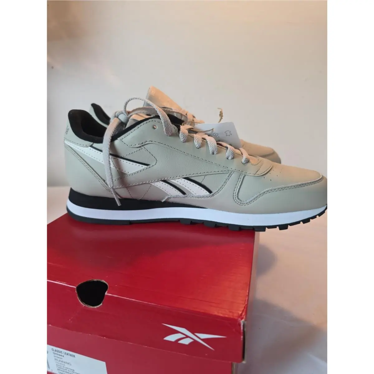 Reebok shoes - Reebok Classic Leather - Classic Leather - 100209487 - Beige (UPC: 194827961665) 16