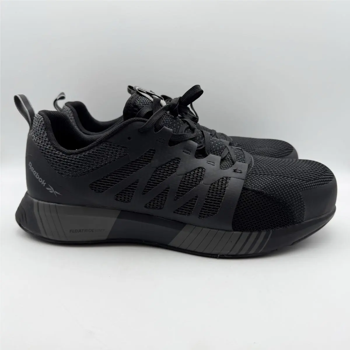 Reebok shoes - Black (UPC: 690774532281) 1