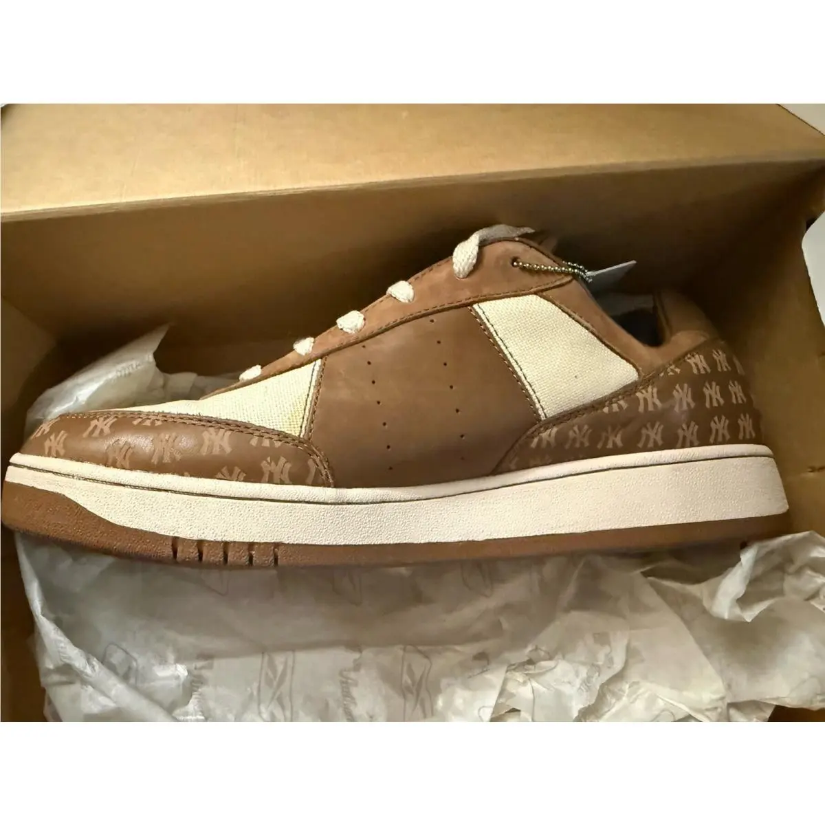 Reebok shoes - Reebok MLB Clubhouse - MLB Clubhouse - Brown 9