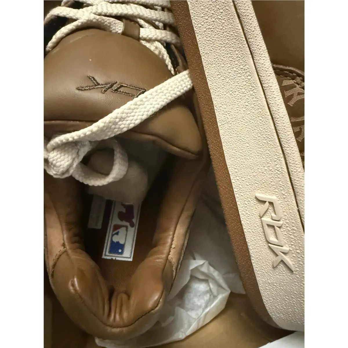 Reebok shoes - Reebok MLB Clubhouse - MLB Clubhouse - Brown 1