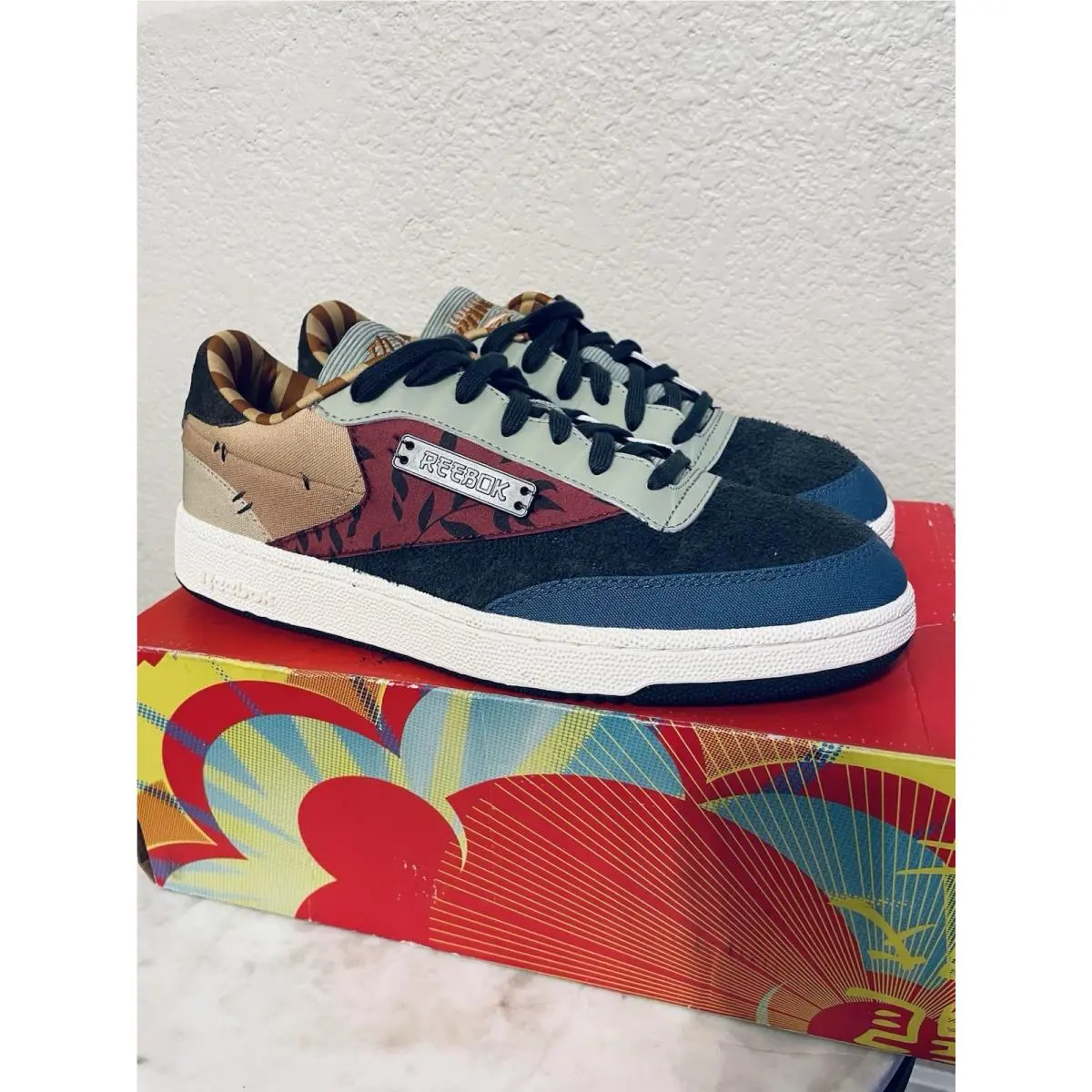 Reebok x Kung Fu Panda Club C 85 Mens Size 10.5 Tennis Shoes Gravel/beige GZ8634