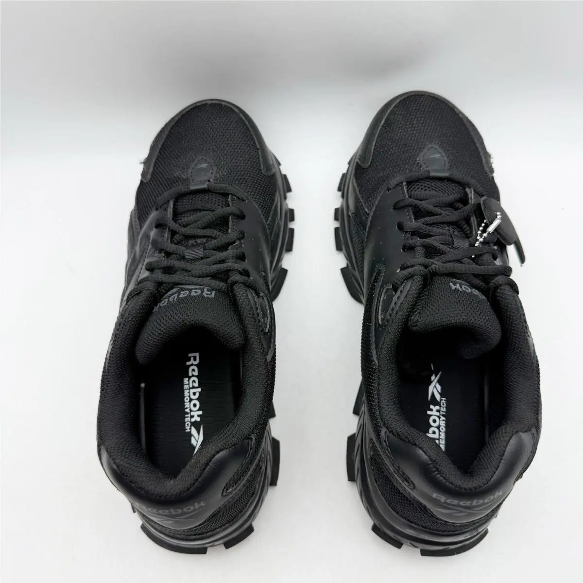 Reebok shoes - Black (UPC: 690774553262) 8