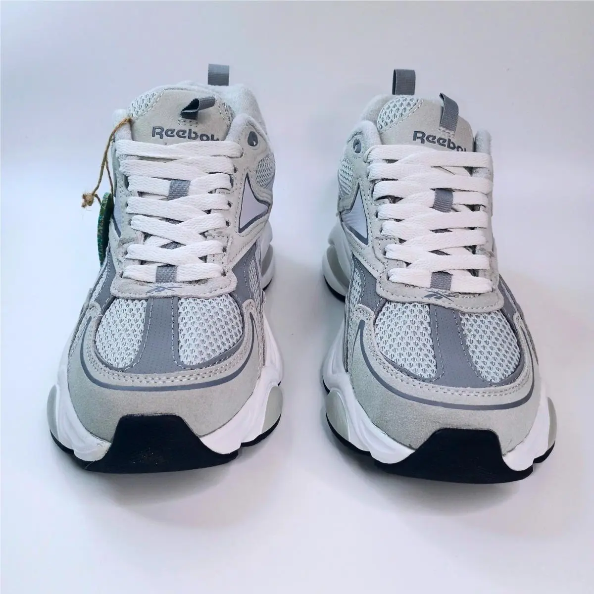 Reebok shoes - Reebok Charge - Charge - Gray 1