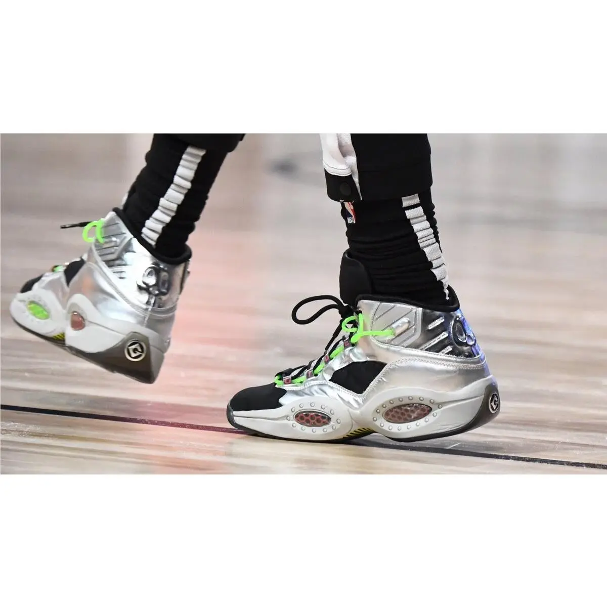 Reebok shoes - Reebok Questions Mid - Questions Mid - FW7548 - Metallic 2