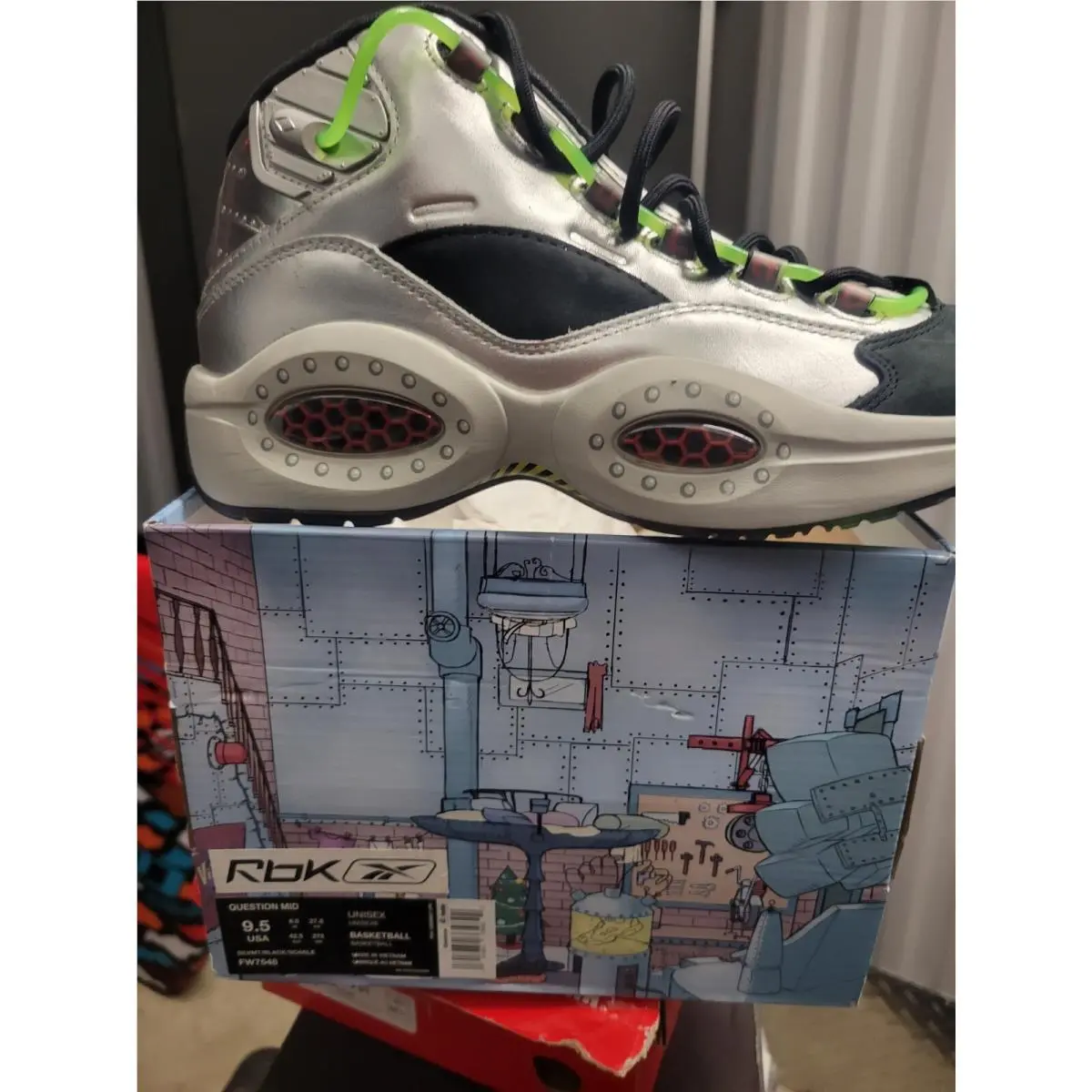 Reebok shoes - Reebok Questions Mid - Questions Mid - FW7548 - Metallic 4