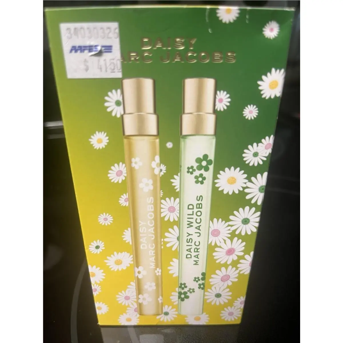 Daisy Eau de Toilette and Wild Travel Duo Spray Gift Set by Marc Jacobs