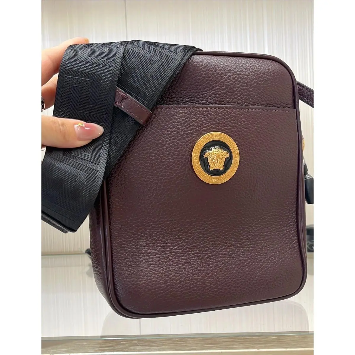 Crossbody Bag Vitello Granato Garnet Oro Medusa Biggie 1002885 Bag by Versace