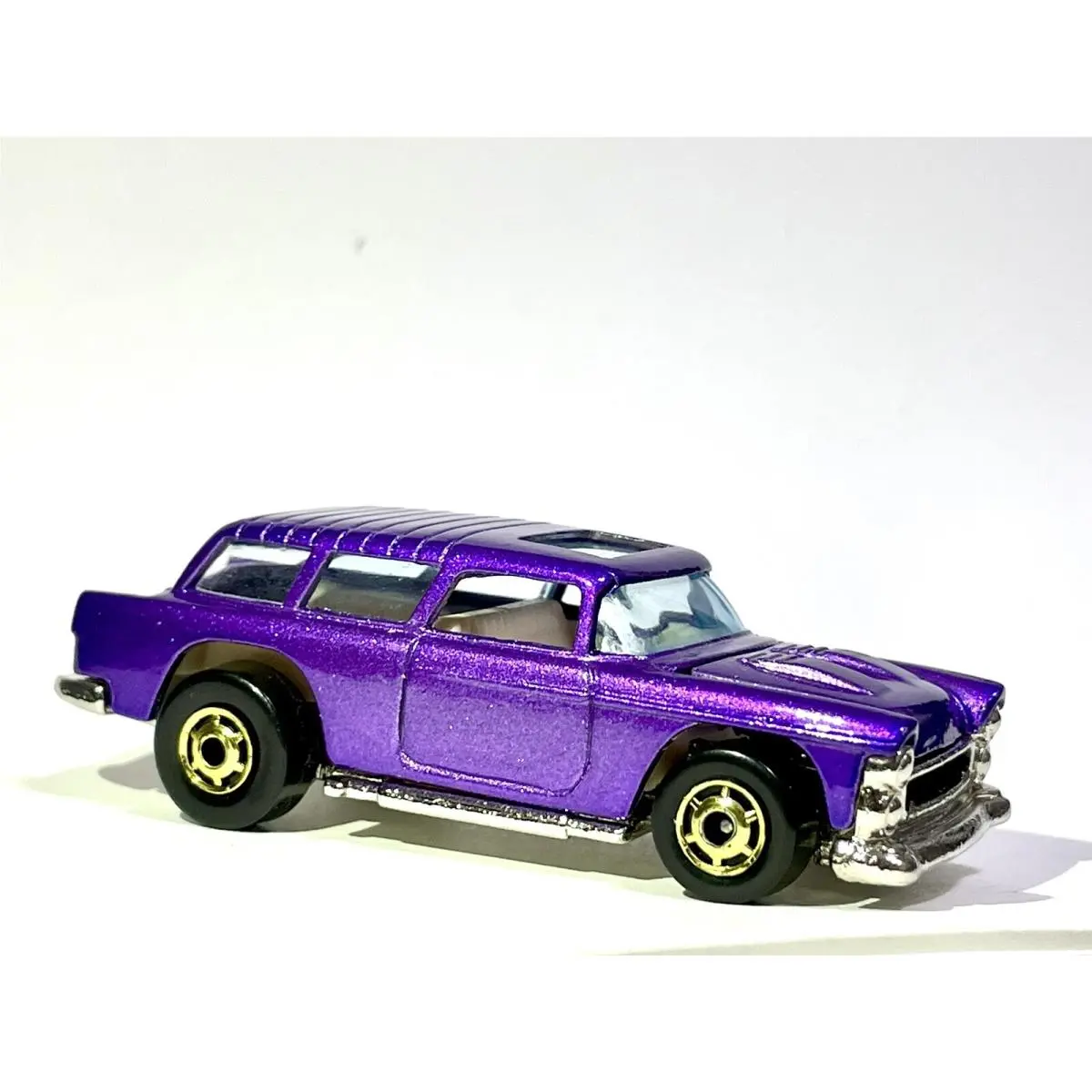 Hot Wheels Custom Made Gold Hot Ones 1994 Classic Nomad - Purple Metallic