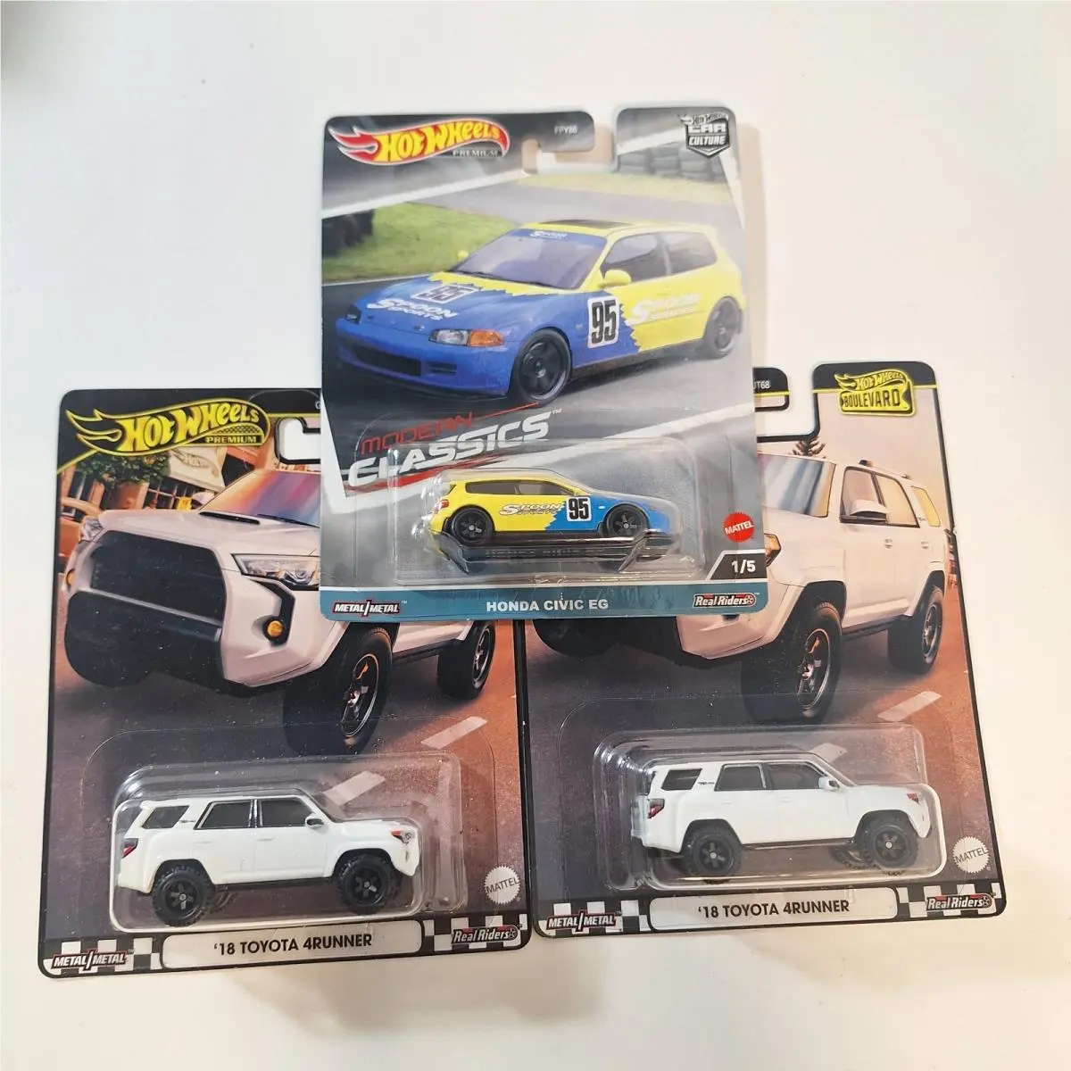 Hot Wheels Boulevard `18 Toyota 4Runner White Honda Civic Eg Premium