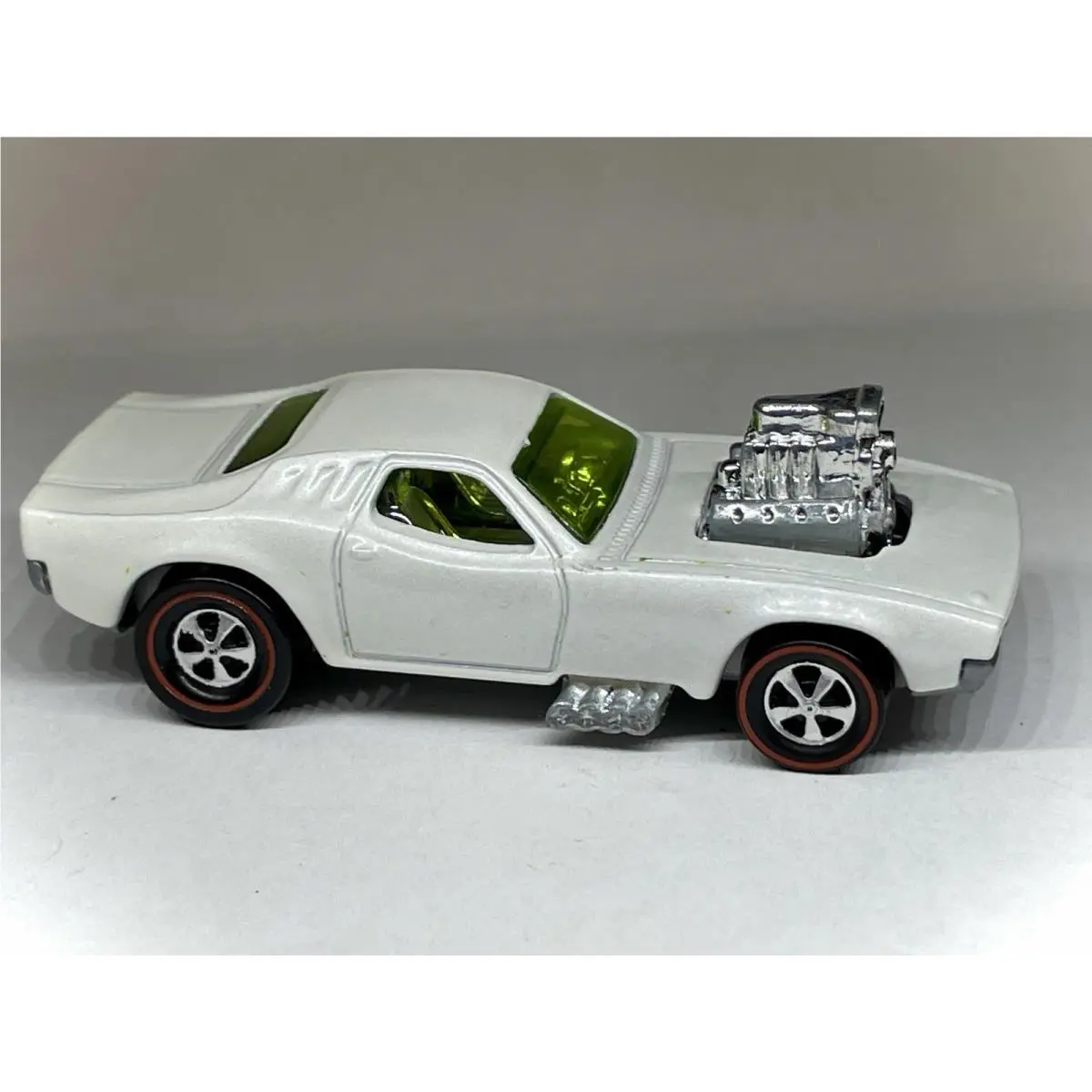 Hot Wheels Custom Made Redline Rodger Dodger White Diecast 1:64 Toy Car