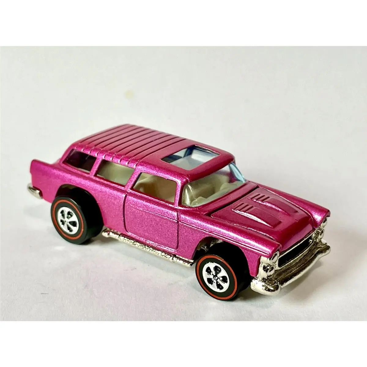 Hot Wheels Custom Made Redline 1994 Classic Nomad Hot Pink