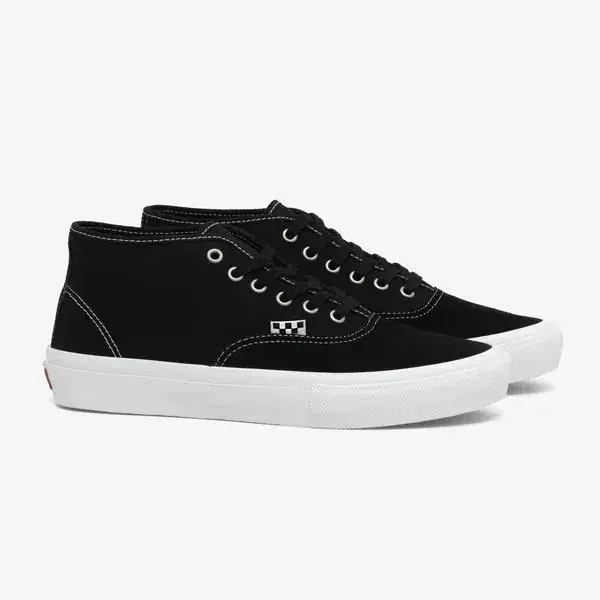 Skate Mid Black/white VN000EEQY281 Shoes by Vans