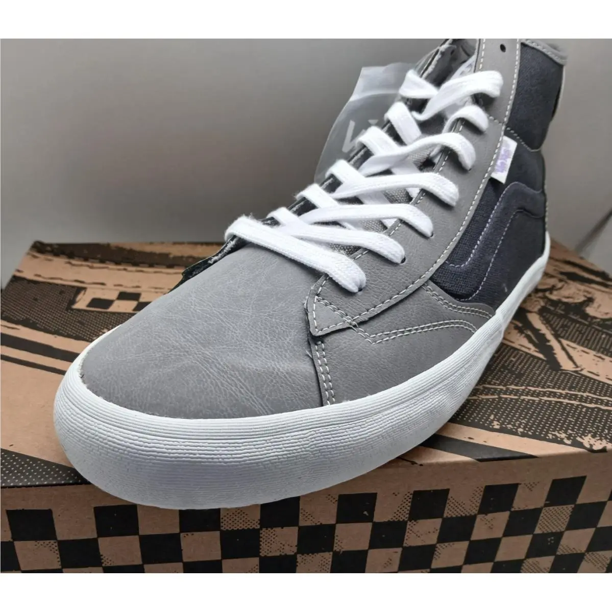 Vans shoes - VANS The Lizzie - The Lizzie - VN0A4BX1YQ1 - Gray 0