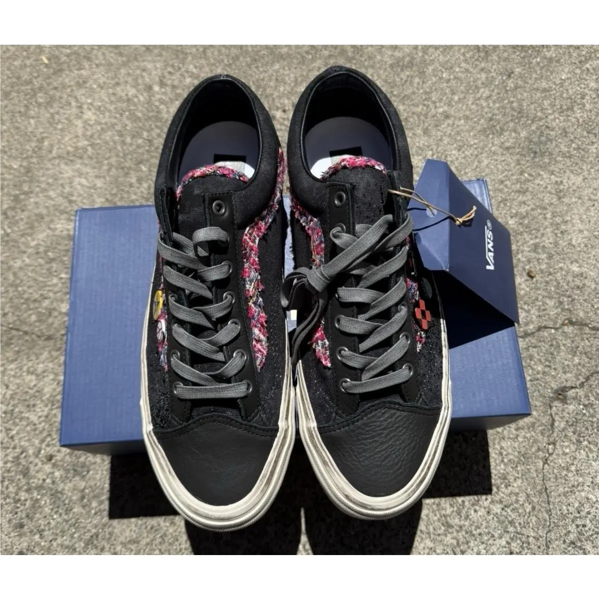 Vans shoes - VANS Old Skool - Old Skool - VN000E8VEMV - Black 0
