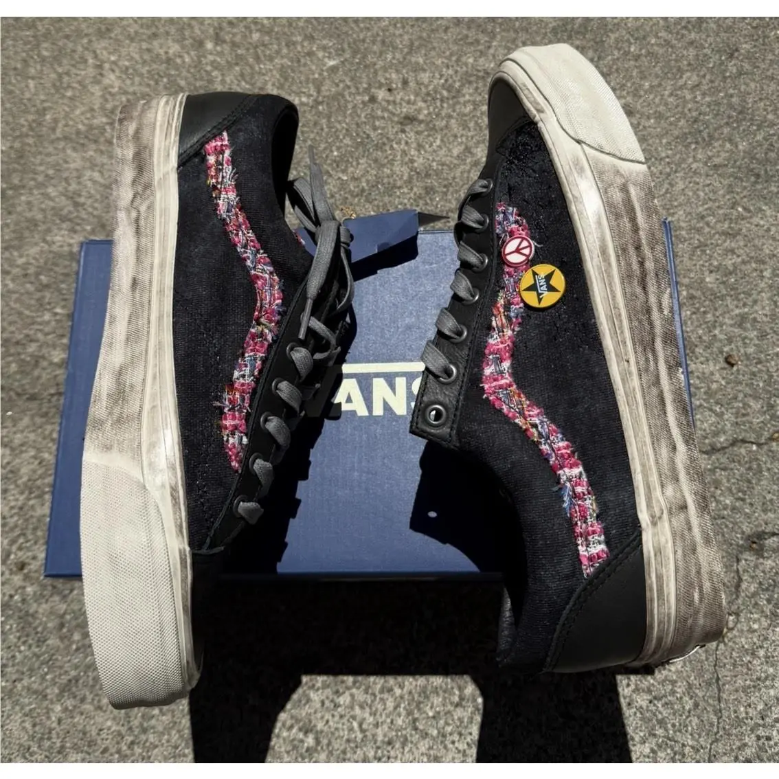 Vans shoes - VANS Old Skool - Old Skool - VN000E8VEMV - Black 5
