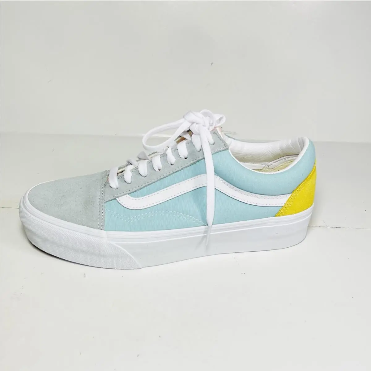 Old School Platform Sneakers Women’s 10 Gray/blue Color Block Suede by Vans