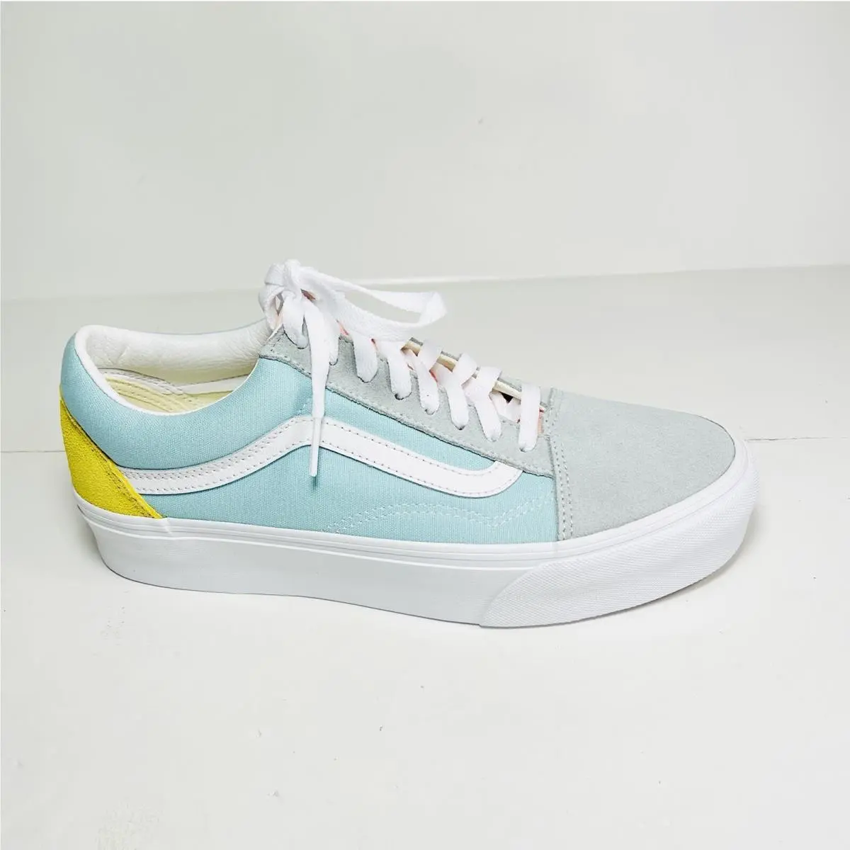 Vans shoes - VANS Old Skool Platform - Old Skool Platform - VN0A5KRG8OG - Multicolor 1