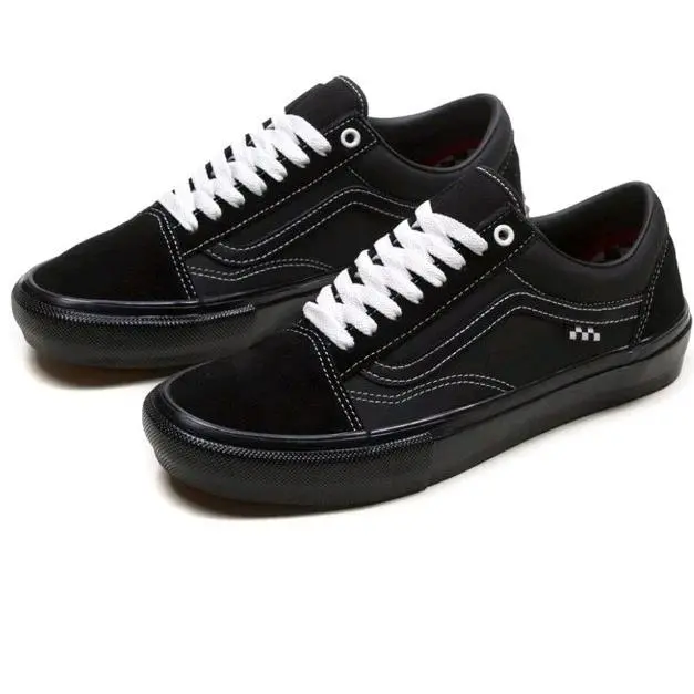 Old Skool Black Size 8 US Checkered Rare by Vans