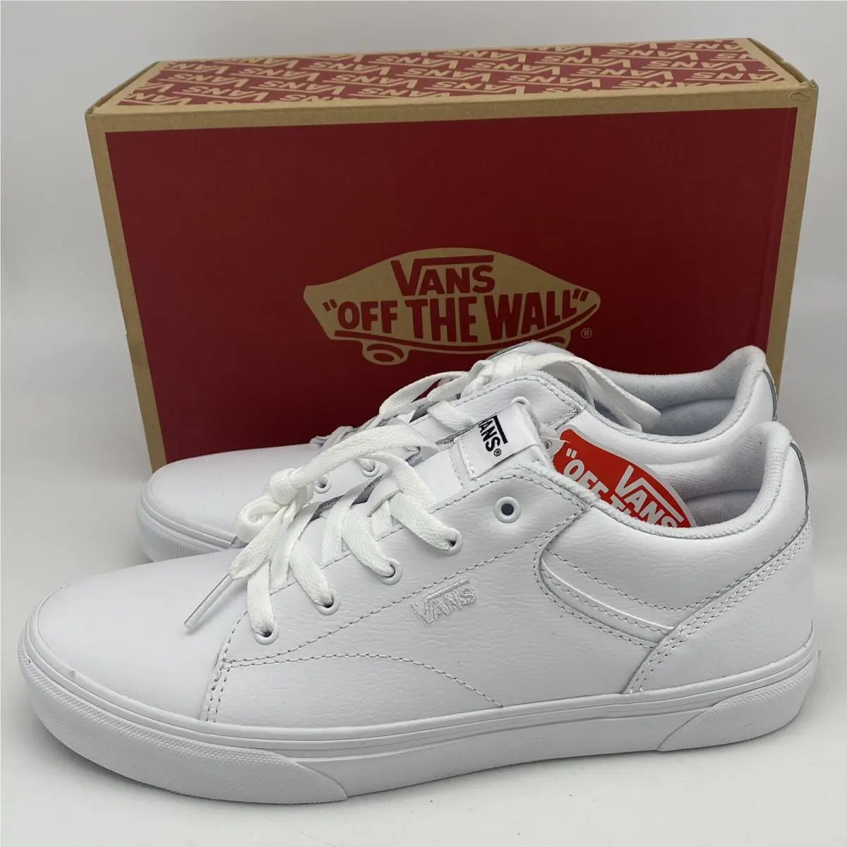 7Y Off The Wall Seldan Men White Leather Lace-up Skate Sneakers by Vans