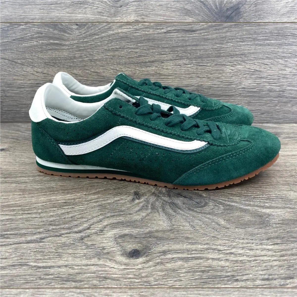 Bold NI Sneakers Mens 7.5 Womens 9 Green Suede Retro Low Top 721356 by Vans