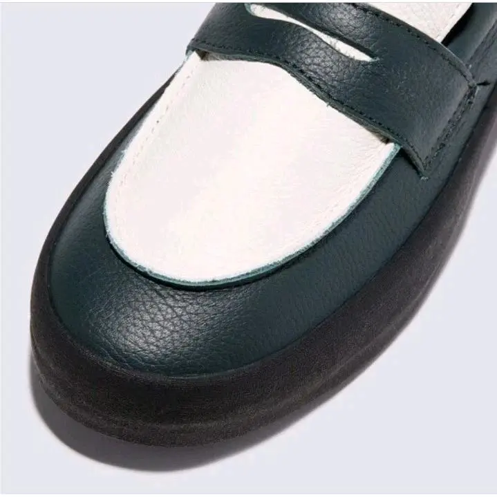 Skate Loafer Sneakers Skate Shoes Black/white VN000VA6Y28 US Men’s 11 by Vans