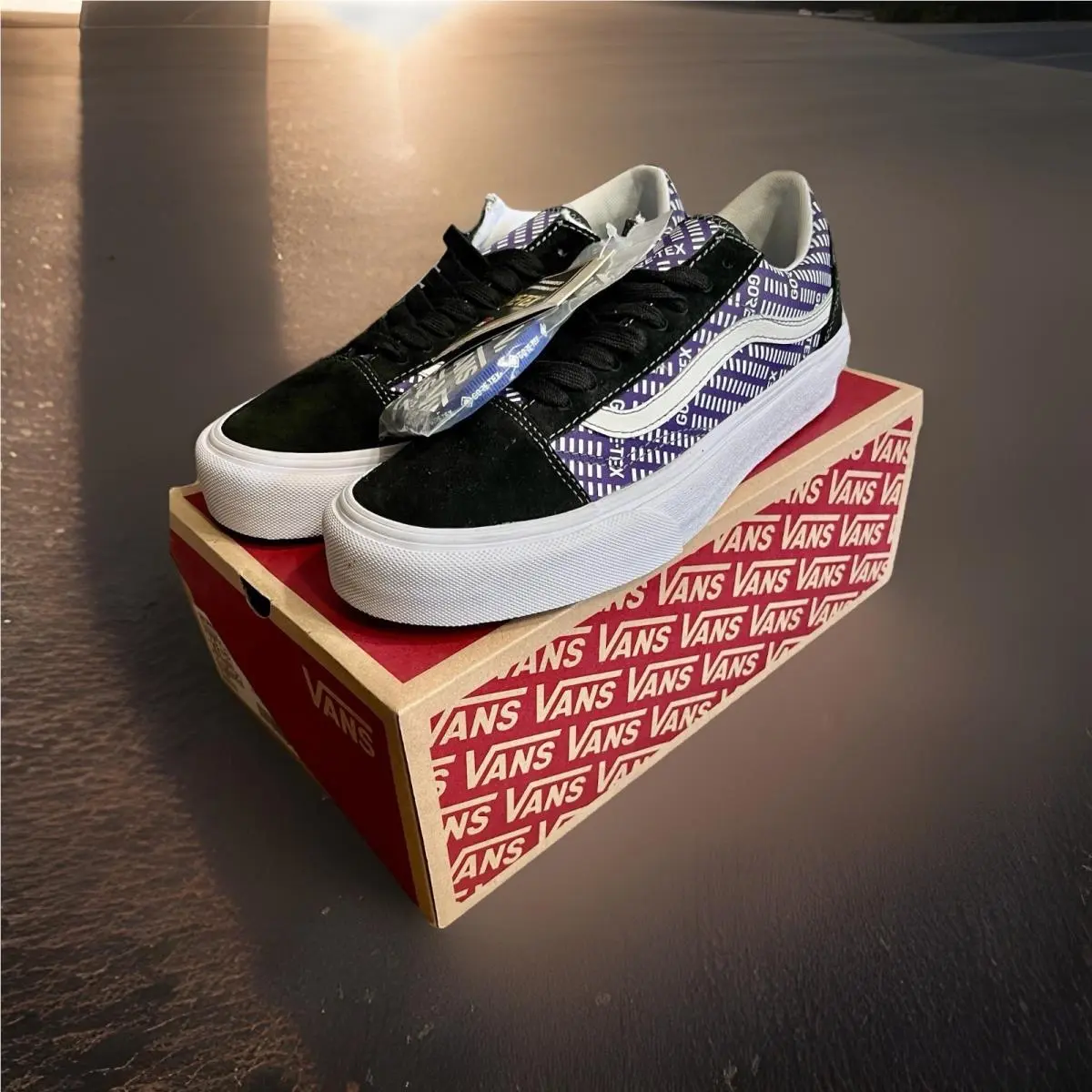 Old Skool Gore-tex Tokyo Black/heliotrope Men`s 7.5 Women`s 9 by Vans