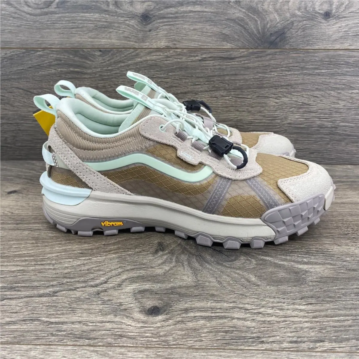 Ultrarange Exo Hi MTE-3 Mens 6 Womens 7.5 Tan Mint Green Hiking Sneakers by Vans