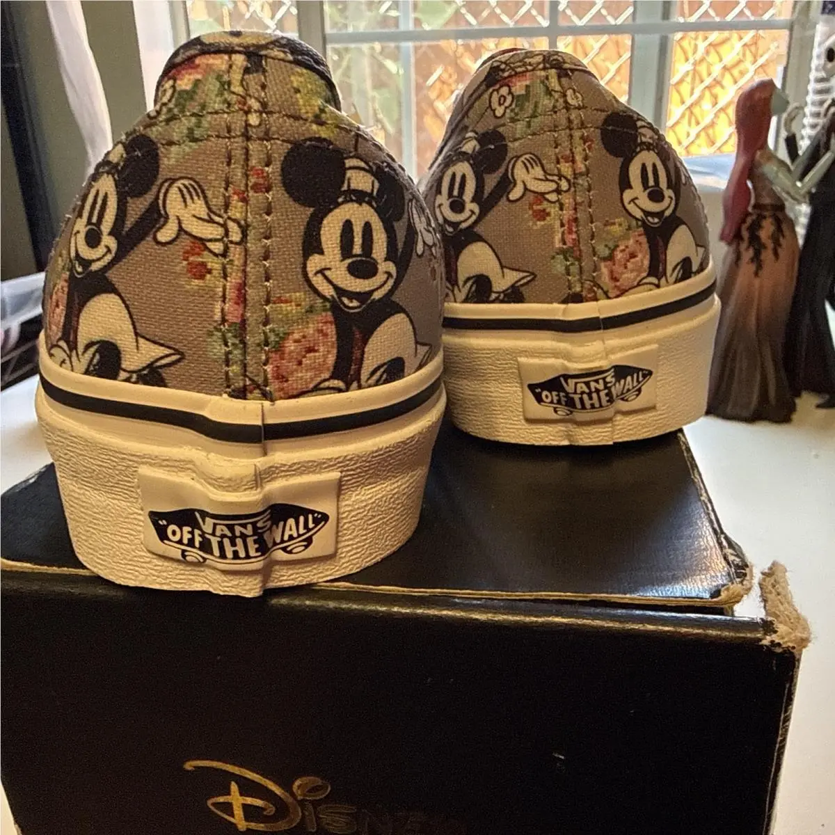 Vans shoes - Vans Minnie Mouse - Minnie Mouse - Gray 1