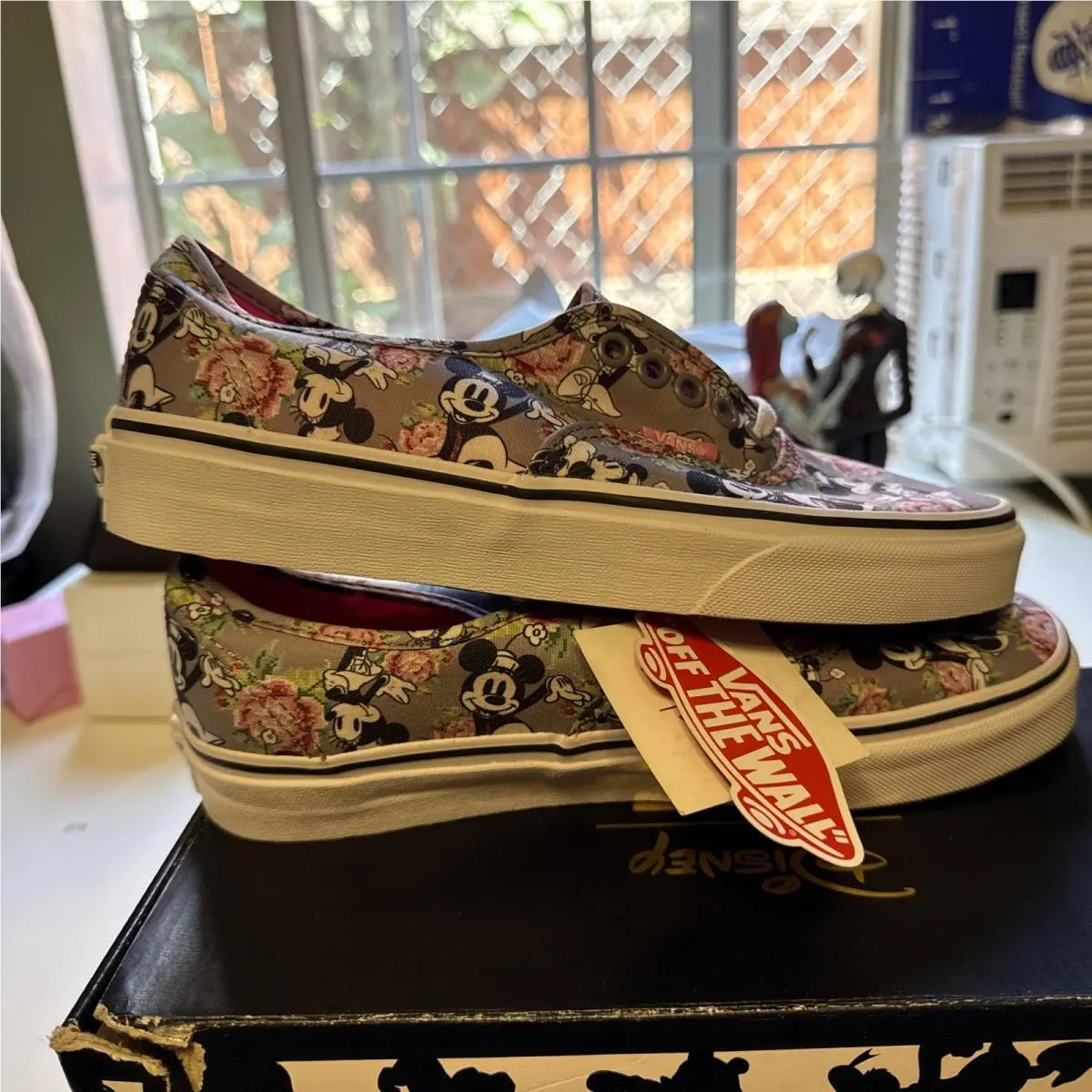 Vans shoes - Vans Minnie Mouse - Minnie Mouse - Gray 3