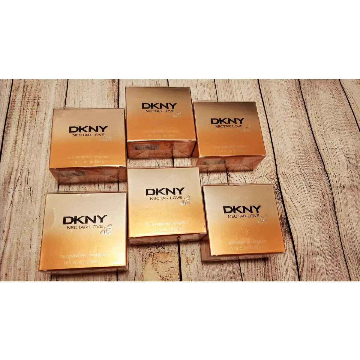 Dkny Nectar Love Eau De Parfum Spray 1.0 Oz 30ml Honeycomb Vanilla Nectarine by DKNY