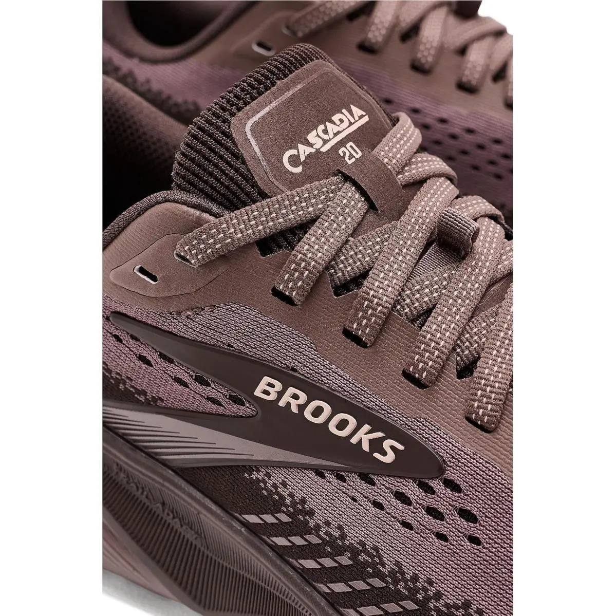 Brooks shoes - Arctic Wolf/Rose/Nightlife 32