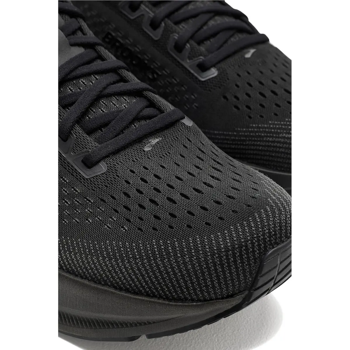 Brooks shoes - Arctic Wolf/Navy/Coconut 18