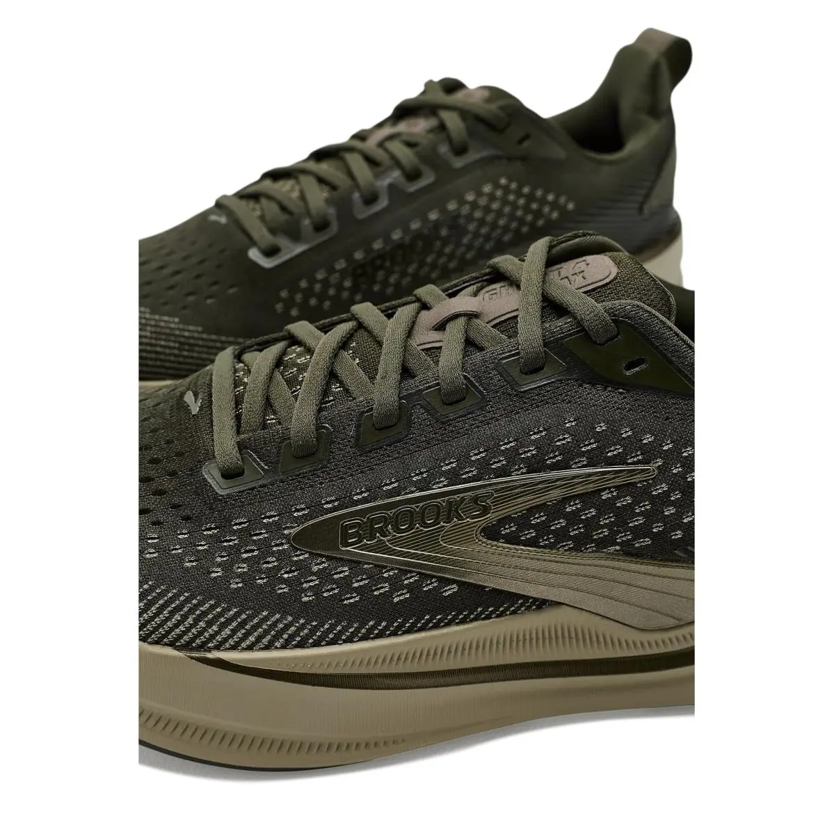 Brooks shoes - Arctic Wolf/Navy/Coconut 32