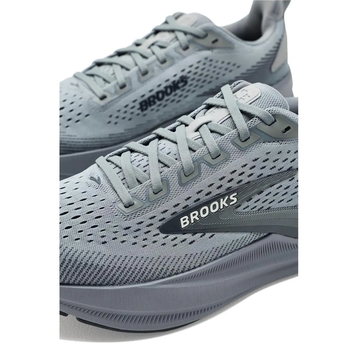 Brooks shoes - Arctic Wolf/Navy/Coconut 39