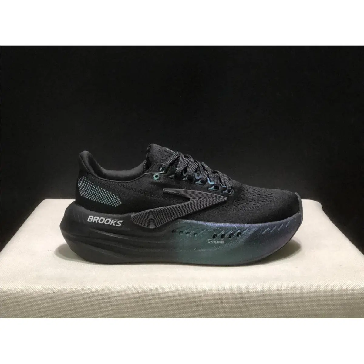 Brooks shoes - Brooks Glycerin Max - Glycerin Max - Aurora Black 6