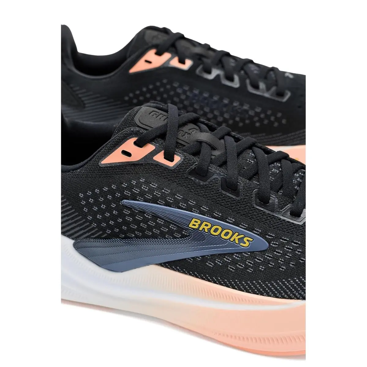 Brooks shoes - Arctic Wolf/Rose/Coconut 32