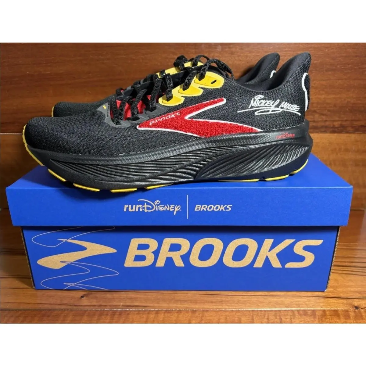 Brooks Ghost 17 Disney Mickey Mouse Black Yellow Red Running Shoes 1105511D057