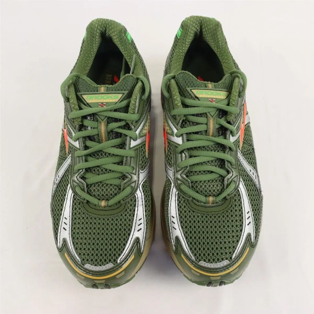 Brooks shoes - 1000581D372 - 100058 1D 372 - Green (UPC: 195394820560) 0