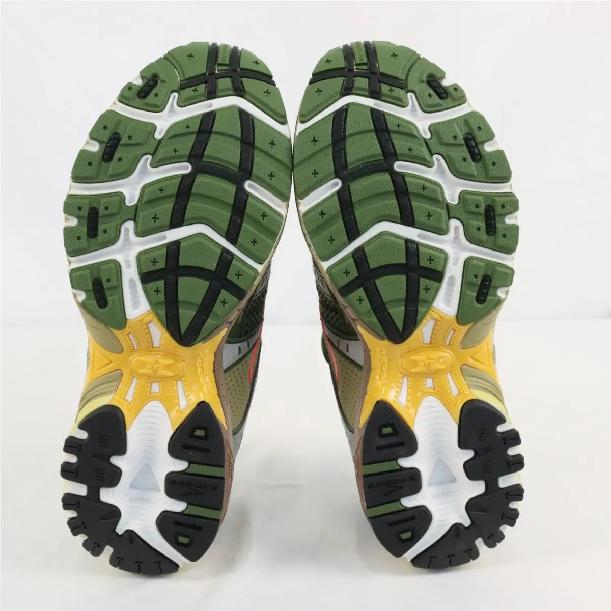 Brooks shoes - 1000581D372 - 100058 1D 372 - Green (UPC: 195394820560) 2