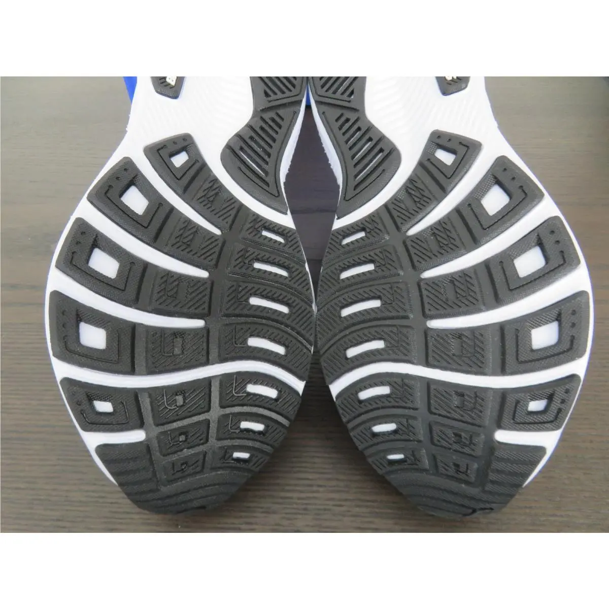 Brooks shoes - Brooks Ghost 18 - Ghost - Black 5