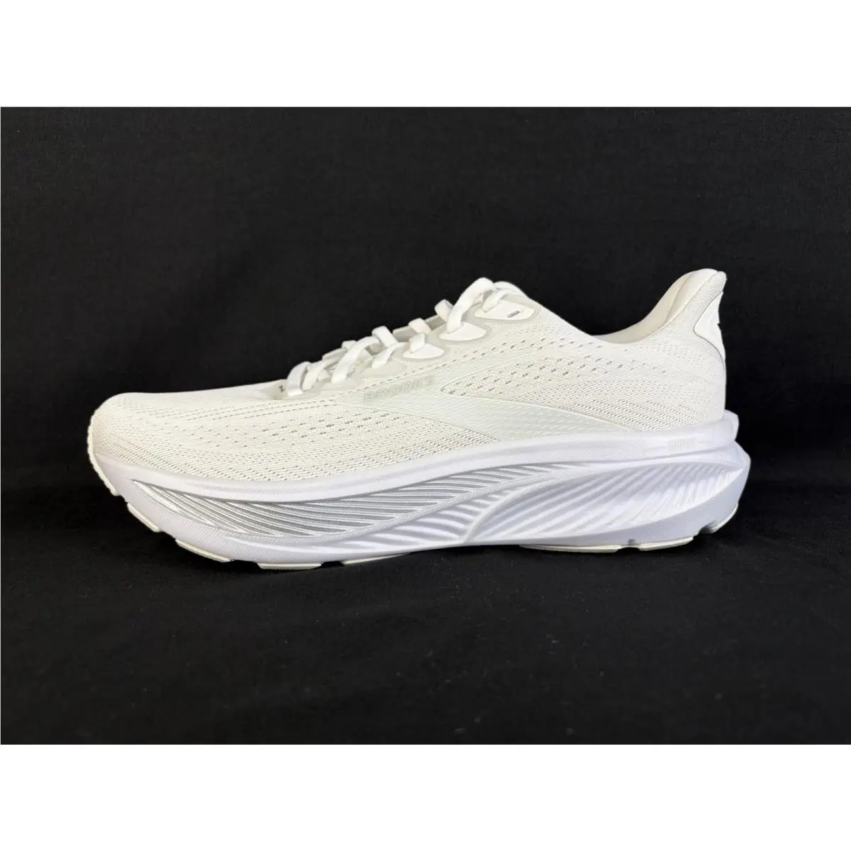 Brooks Ghost 17 Women’s Size 10 Running Shoes White/white/grey 120431-1B-151