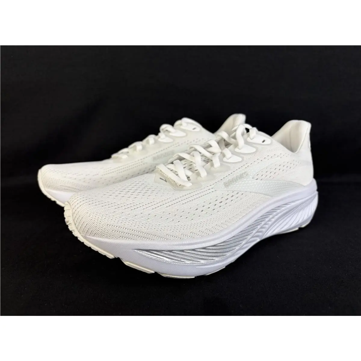 Brooks shoes - Brooks Ghost 17 - Ghost - 120431-1B-151 - White 2