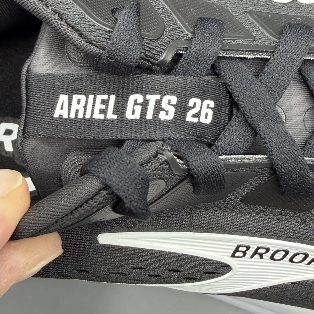 Brooks shoes - Brooks Ariel GTS 26 - Ariel GTS - 1204441B090 - Black (UPC: 0195394754353) 9