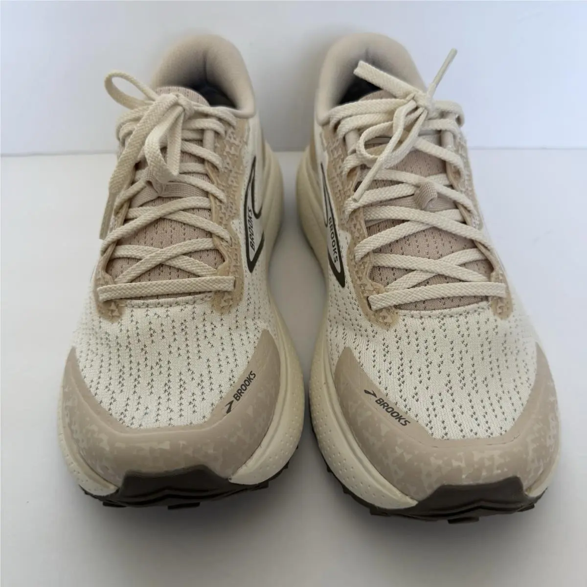 Brooks shoes - Brooks Divide - Divide - Beige 1