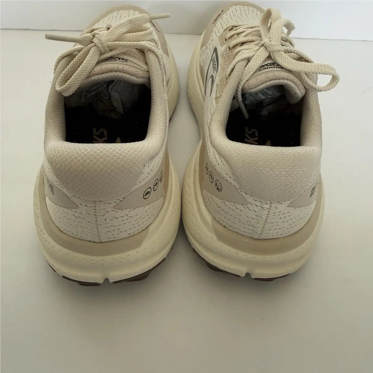 Brooks shoes - Brooks Divide - Divide - Beige 2