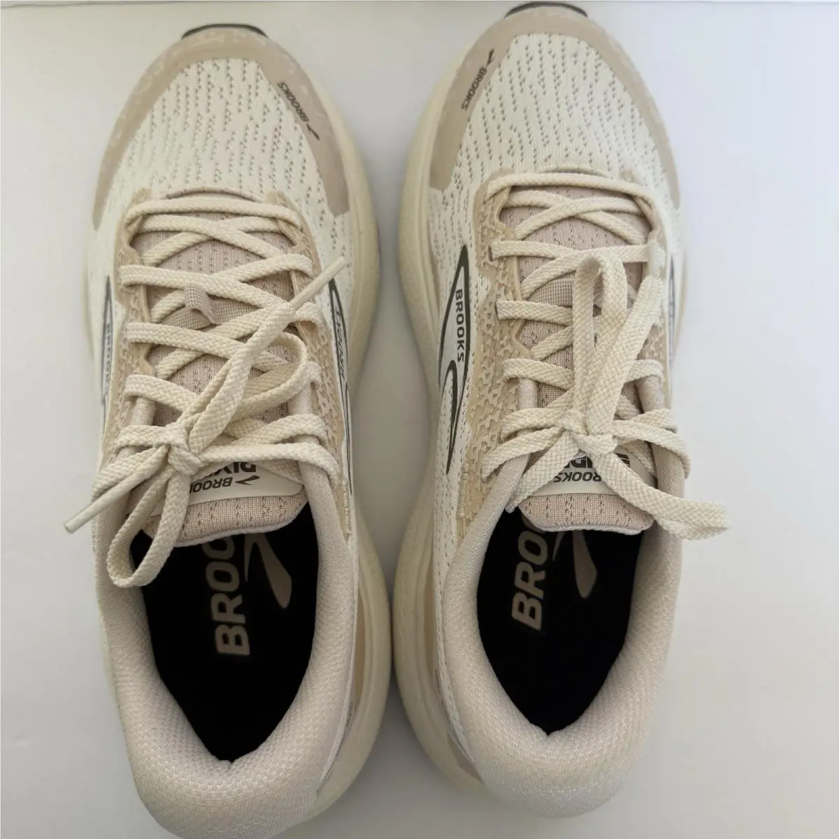 Brooks shoes - Brooks Divide - Divide - Beige 3